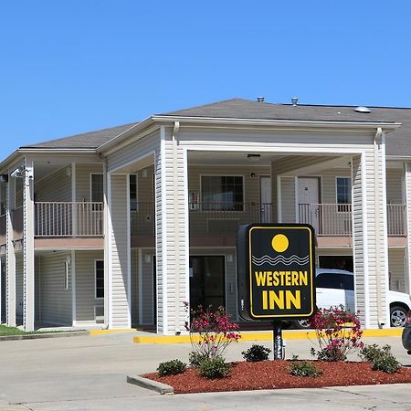 Western Inn Baker Buitenkant foto